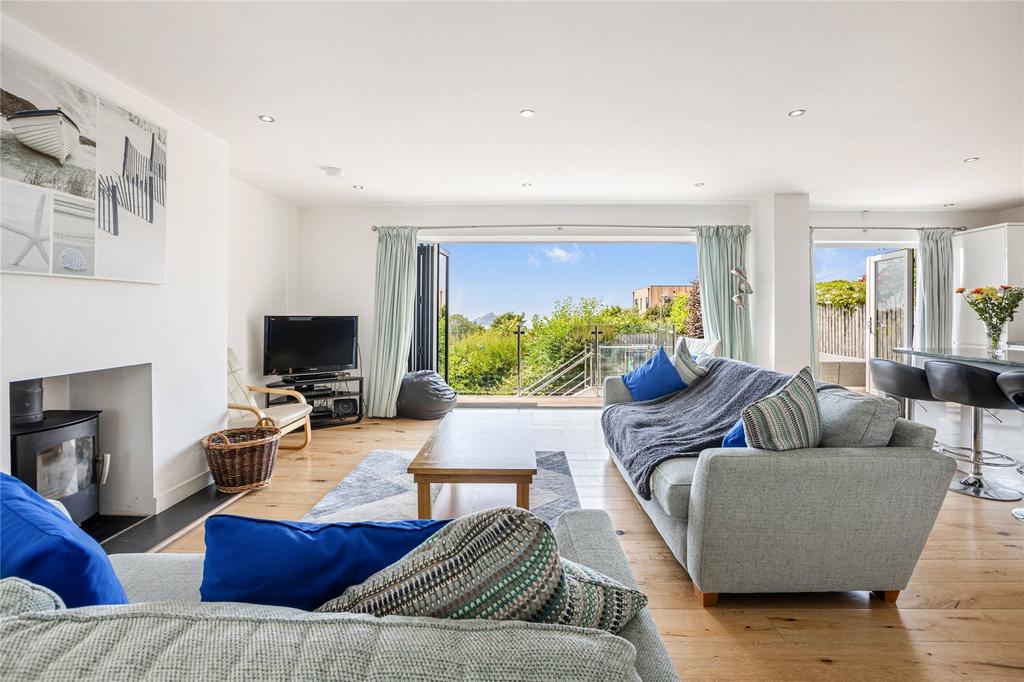 Sitting Room Area