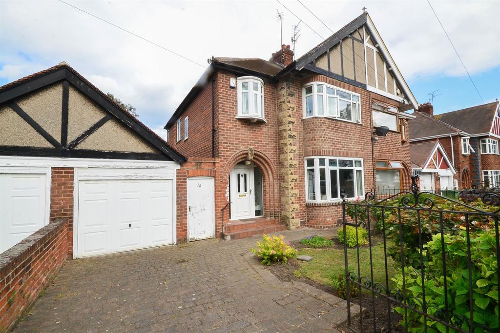 Barnes Park Road, Barnes 4 bed semidetached house for sale £265,000
