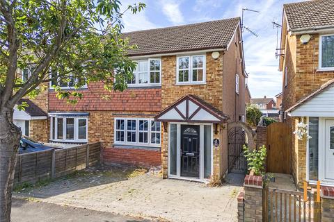 30 Oates Road, Romford, RM5 2HT