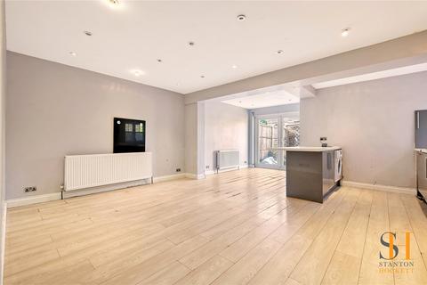 30 Oates Road, Romford, RM5 2HT