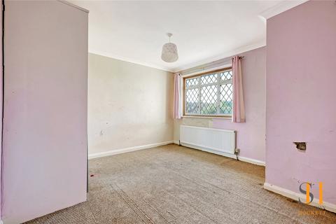 30 Oates Road, Romford, RM5 2HT