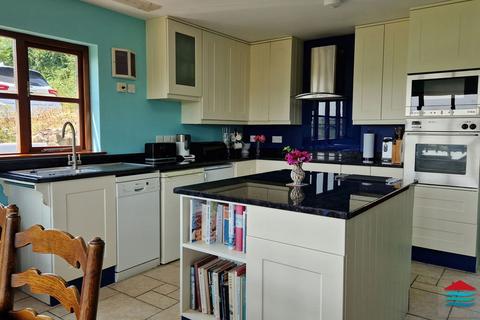 3 bedroom detached house for sale, Sarn, Pwllheli, LL53