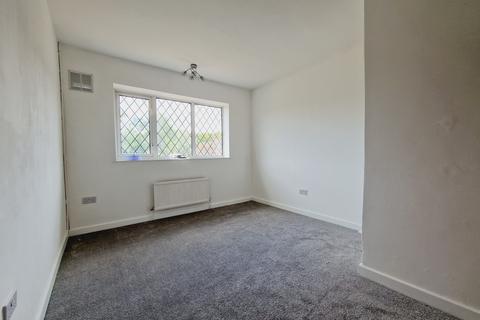 11 Oakley Drive, Romford, RM3 9XS