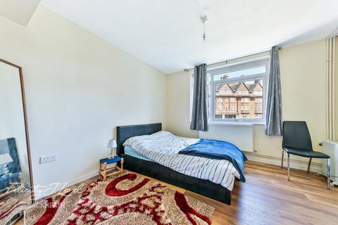 2 bedroom flat for sale, Shrewsbury Lane, London