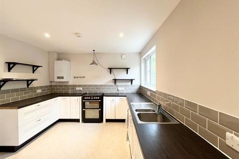 75 Blatchcombe Road, Paignton, TQ3 2JR