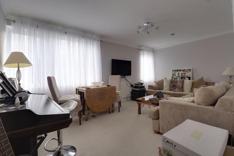 2 bedroom maisonette for sale, Hutton Road, Shenfield, CM15