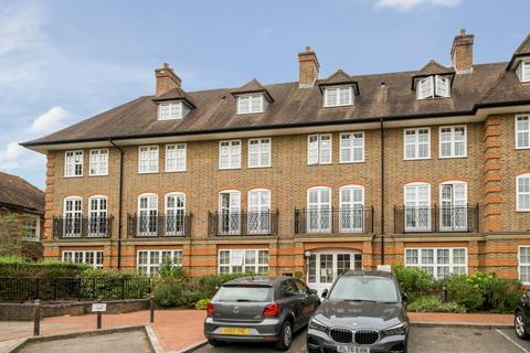 2 bedroom apartment to rent, Hampstead,  London,  NW11