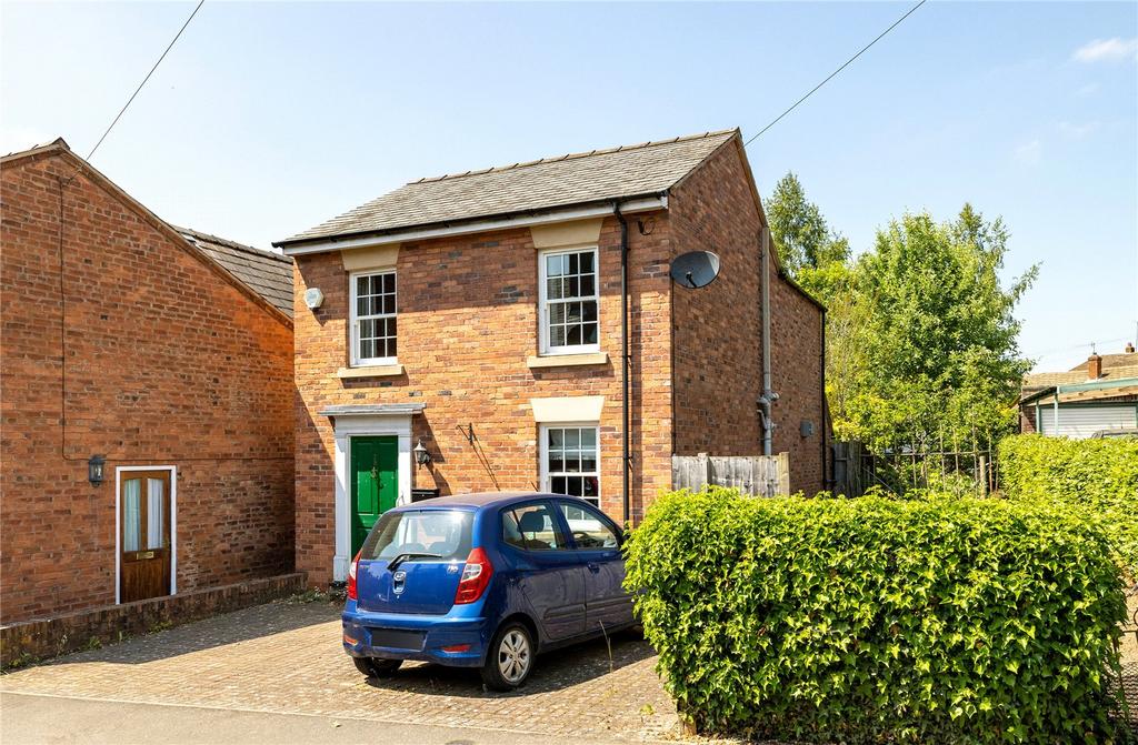 Julian Road, Ludlow, Shropshire, SY8 3 bed detached house for sale £