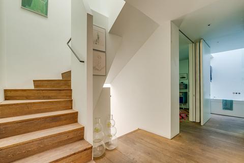 44 Willoughby Road, London, NW3 1RU