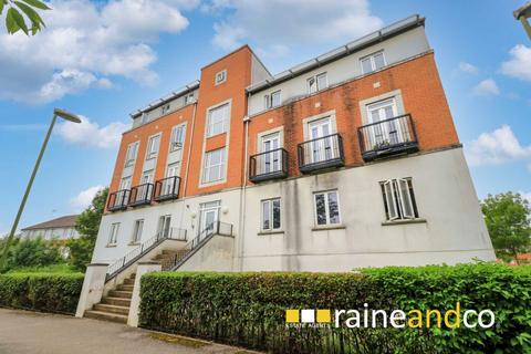 3 bedroom apartment for sale, Mosquito Way, Hatfield