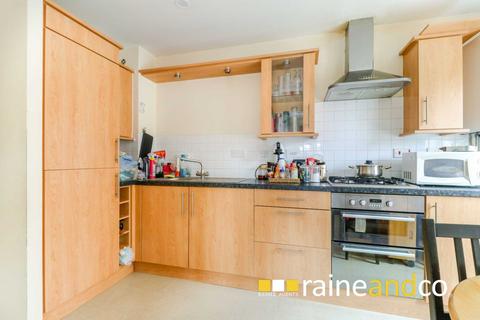 3 bedroom apartment for sale, Mosquito Way, Hatfield