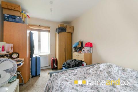 3 bedroom apartment for sale, Mosquito Way, Hatfield