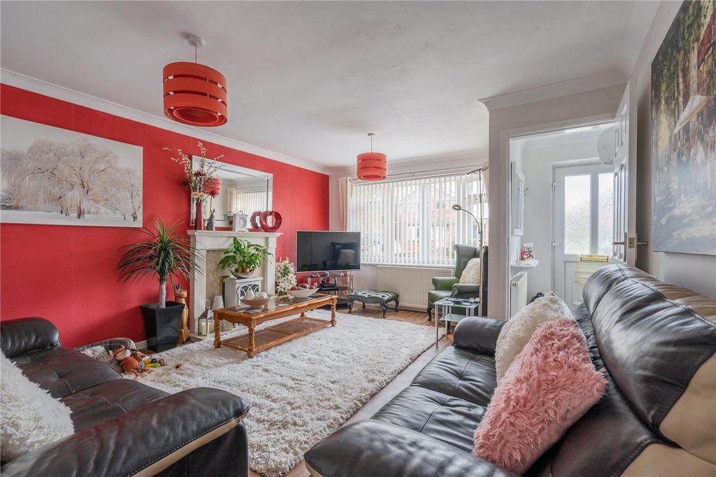 Ferndown Drive, Immingham, Lincolnshire, DN40 3 bed detached house for