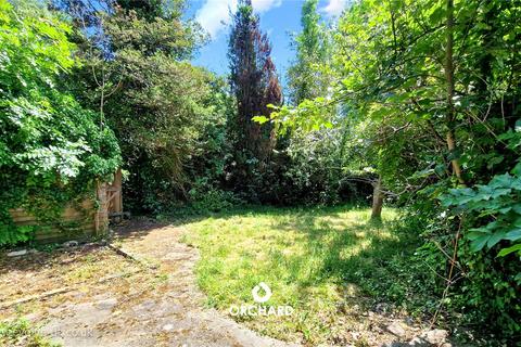16 Willow Tree Close, Uxbridge, UB10 8RD