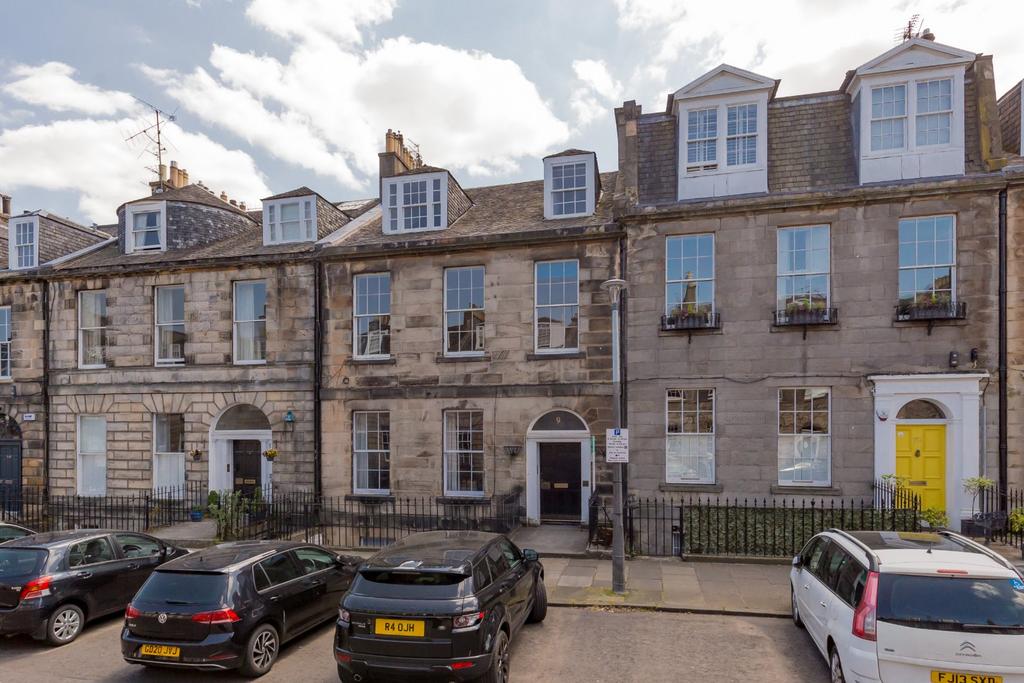 Albany Street, New Town, Edinburgh, EH1 2 bed apartment for sale £410,000