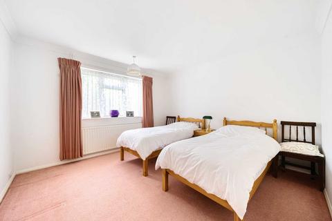 63 Bowhill, Bedford, MK41 8EF