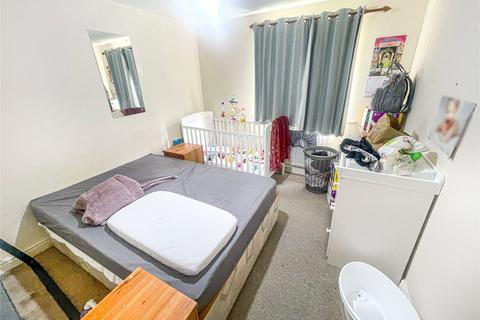 2 bedroom flat for sale, Whiteoak Road, Manchester, M14