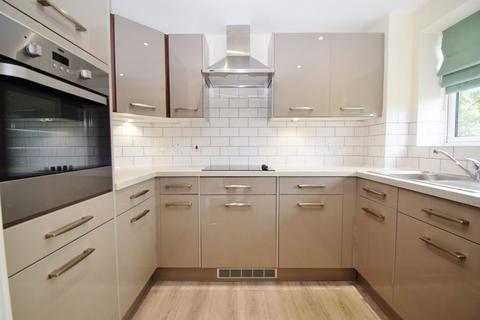1 bedroom apartment for sale, Heath Lodge, Marsh Road, Pinner