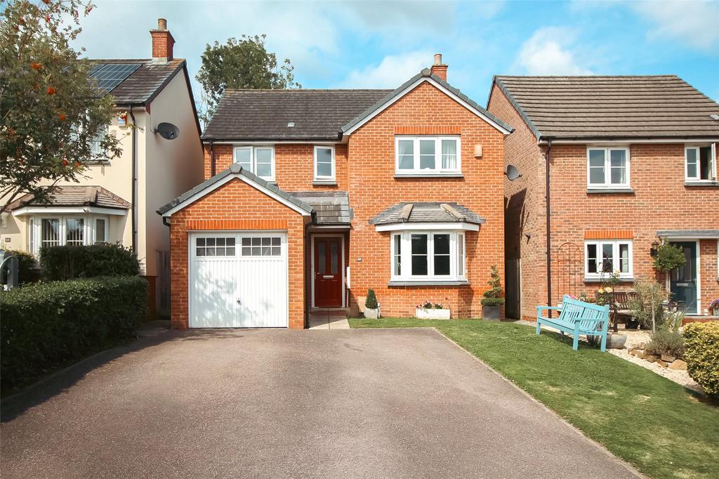 Goodwood Park Road, Northam, Bideford, EX39 4 bed detached house for sale £395,000