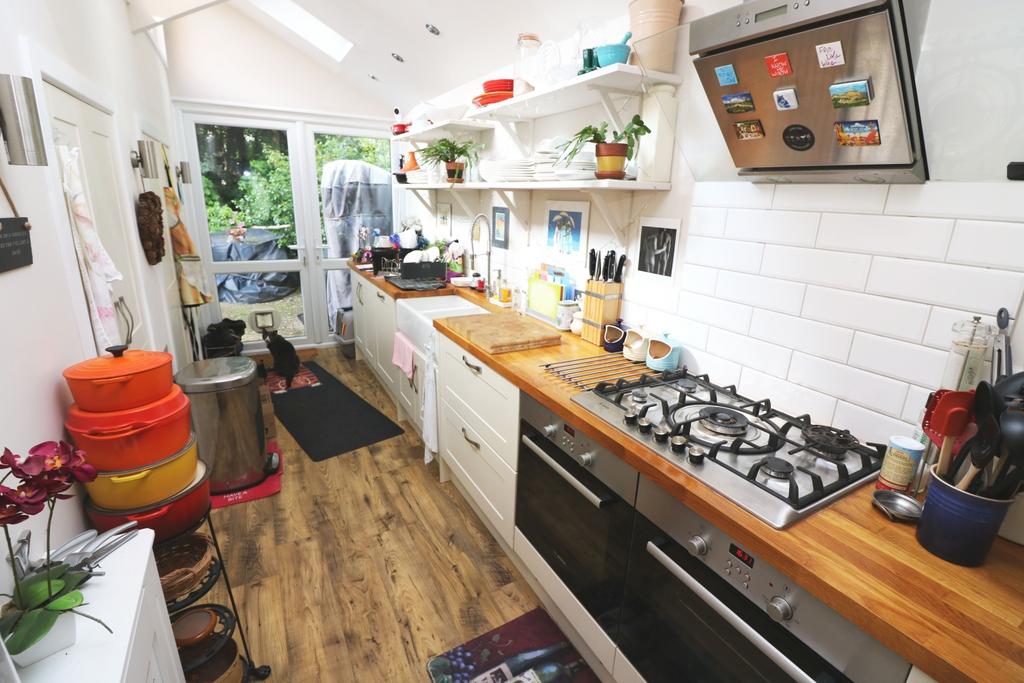 Glenluce Cottage, Thorpe Kit