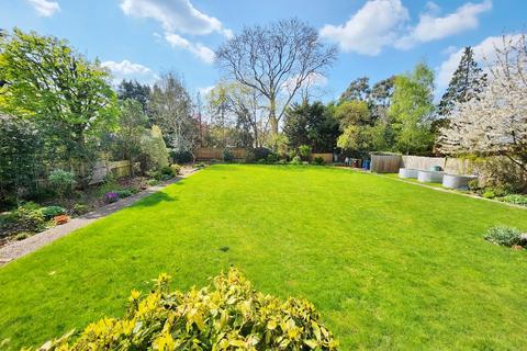 52 Cecil Park, Pinner, HA5 5HH