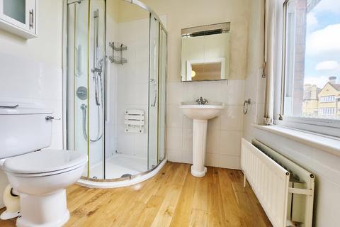 52 Cecil Park, Pinner, HA5 5HH