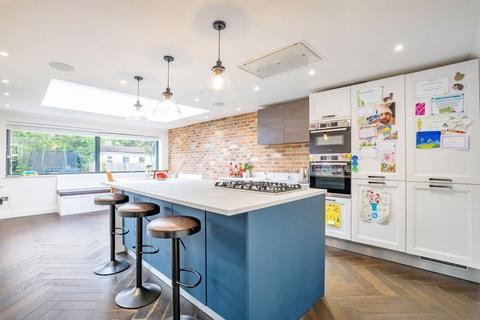 510 Rayners Lane, Pinner, HA5 5DP
