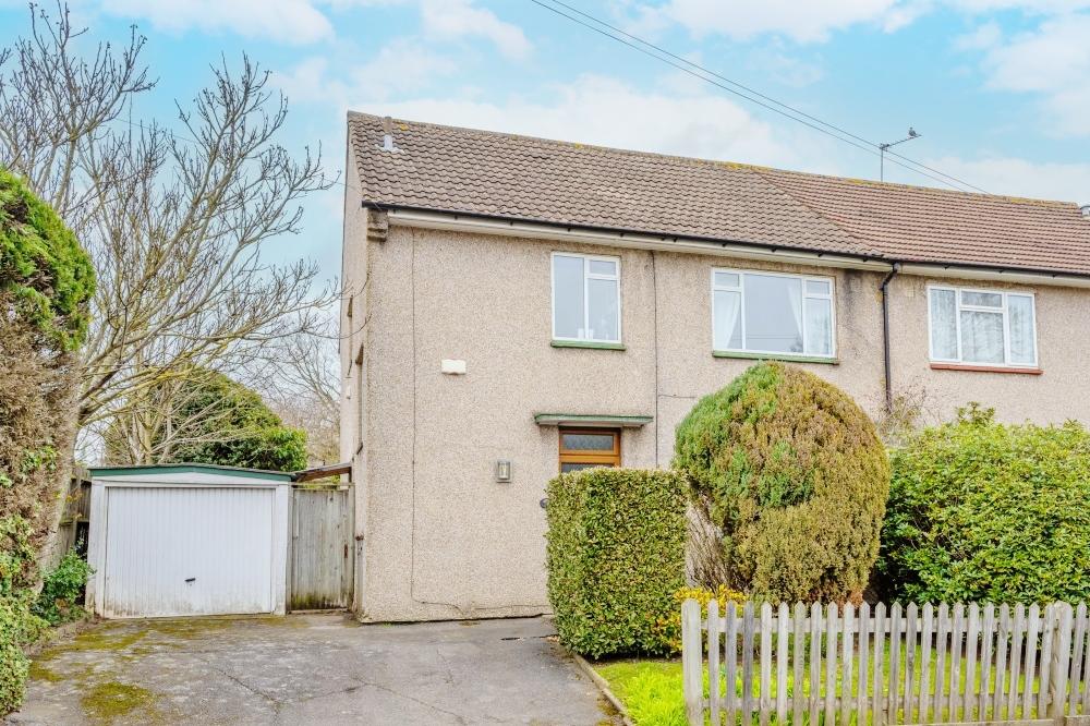 Prestwick Road, South Oxhey, Watford 3 bed semidetached house £510,000