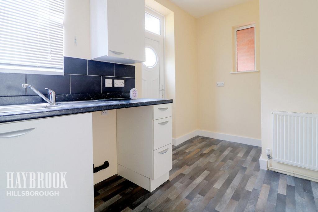 Halliwell Crescent, Sheffield 2 bed terraced house for sale £115,000