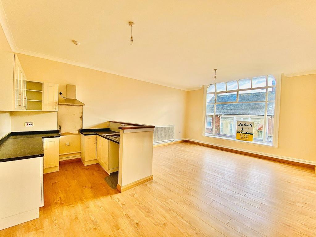 Union Street Faversham ME13 2 bed flat £920 pcm (£212 pw)