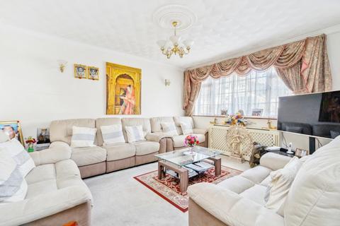 38 The Ridgeway, North Harrow, Harrow, HA2 7QN