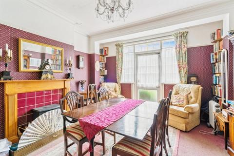 55 Cecil Park, Pinner, HA5 5HL