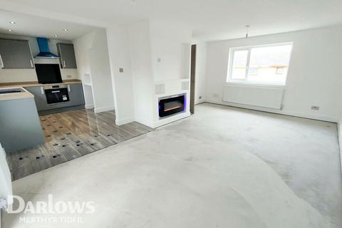 12 Brynglas, Pontlottyn, Bargoed, CF81 9QS