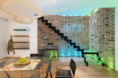 2 bedroom terraced house for sale - Princes Mews, London