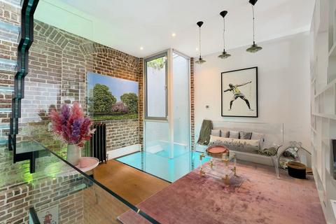 2 bedroom terraced house for sale - Princes Mews, Notting Hill, London