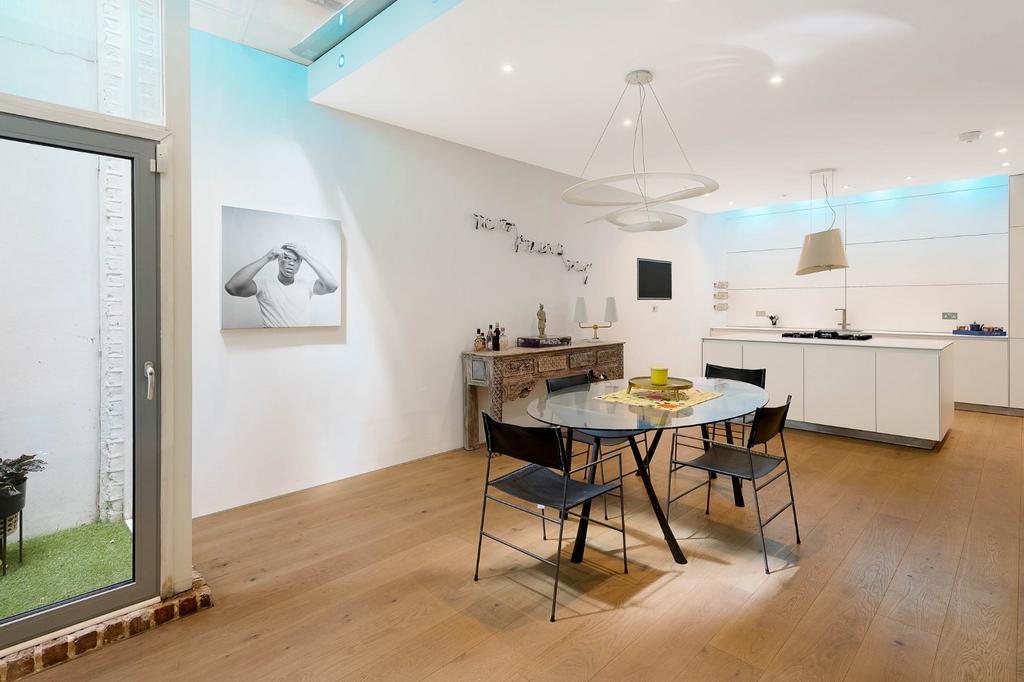 Kitchen/Dining