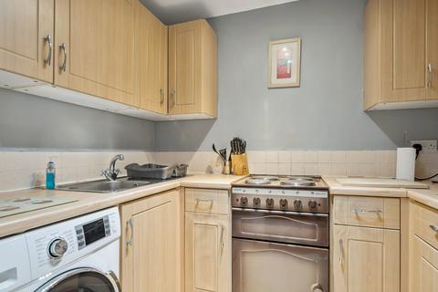 3/1, 1 Laurel Place, Glasgow, G11 7RE