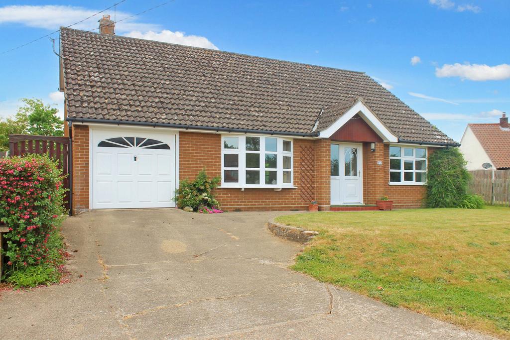 Hall Street, Briston NR24 4 bed chalet for sale £395,000