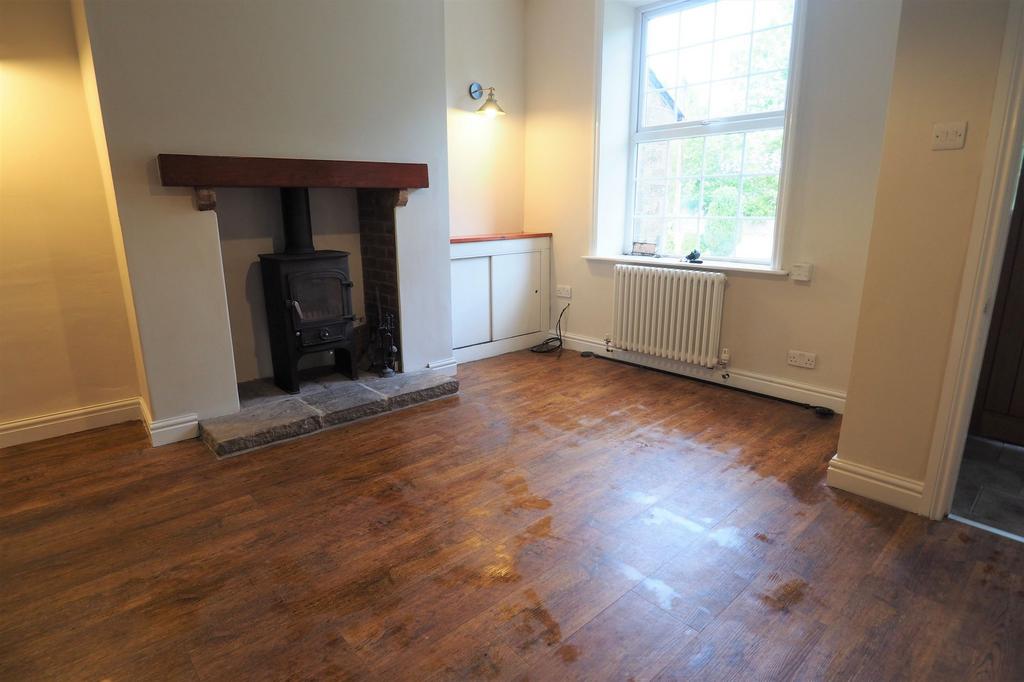 New Mills Road, Birch Vale, SK22 2 bed terraced house £950 pcm (£219 pw)
