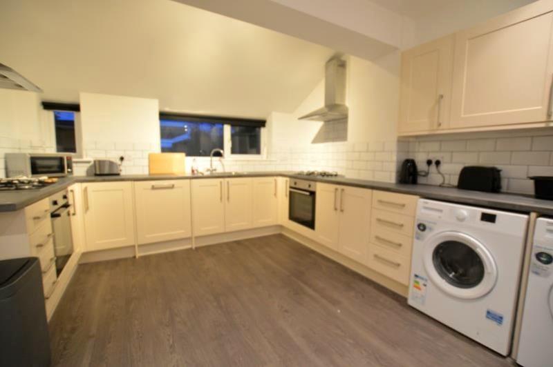 Kitchen 2 med