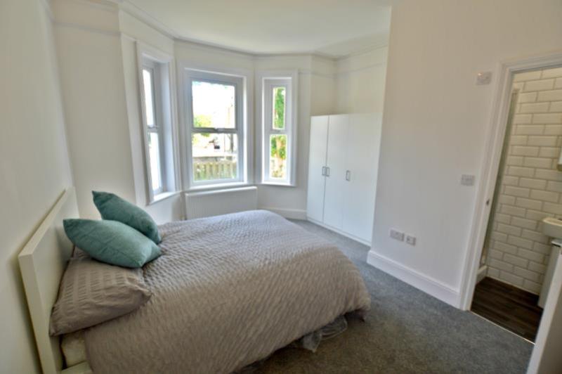 BEDROOM 1  med
