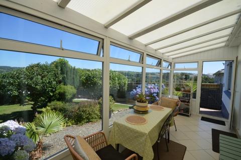 3 bedroom bungalow for sale - The Uplands, Lostwithiel, Cornwall, PL22