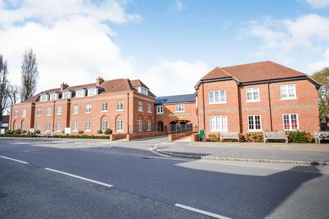2 bedroom retirement property for sale - Chiltern Place, The Broadway, Old Amersham