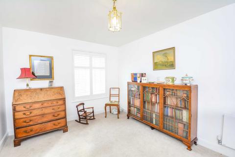 2 bedroom retirement property for sale - Chiltern Place, The Broadway, Old Amersham
