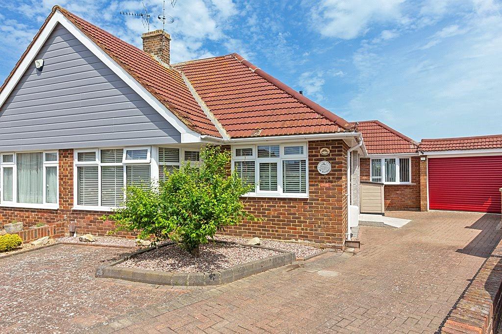 Woodside Gardens, Sittingbourne, Kent, ME10 2 bed bungalow for sale £