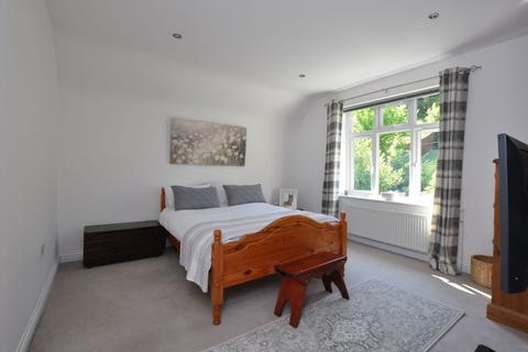 20 Brook Park, Briggswath, Whitby, YO21 1RT