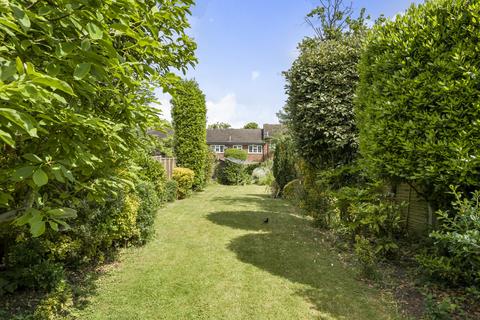 87 Egmont Road, Sutton, SM2 5JS