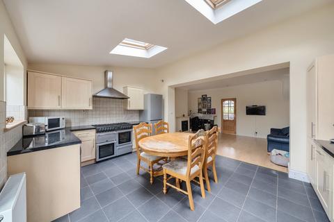 8 Windborough Road, Carshalton, SM5 4QJ