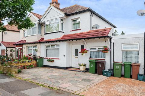 18 Surrey Grove, Sutton, SM1 3PL