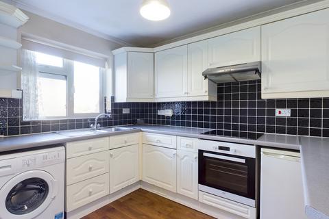 1 bedroom ground floor maisonette for sale, Pound Hill